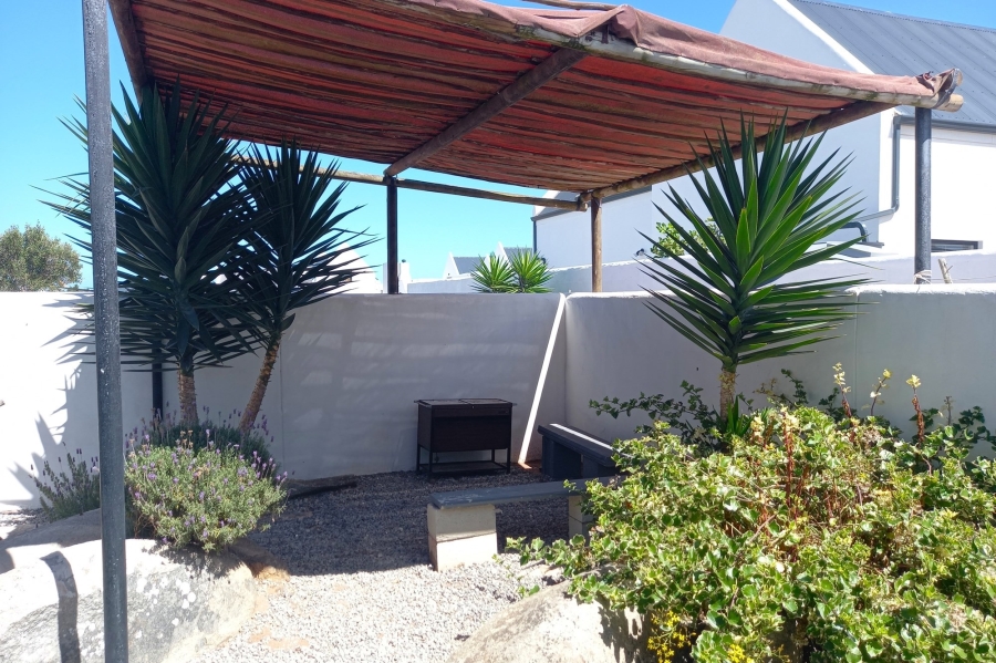 6 Bedroom Property for Sale in Jacobsbaai Western Cape